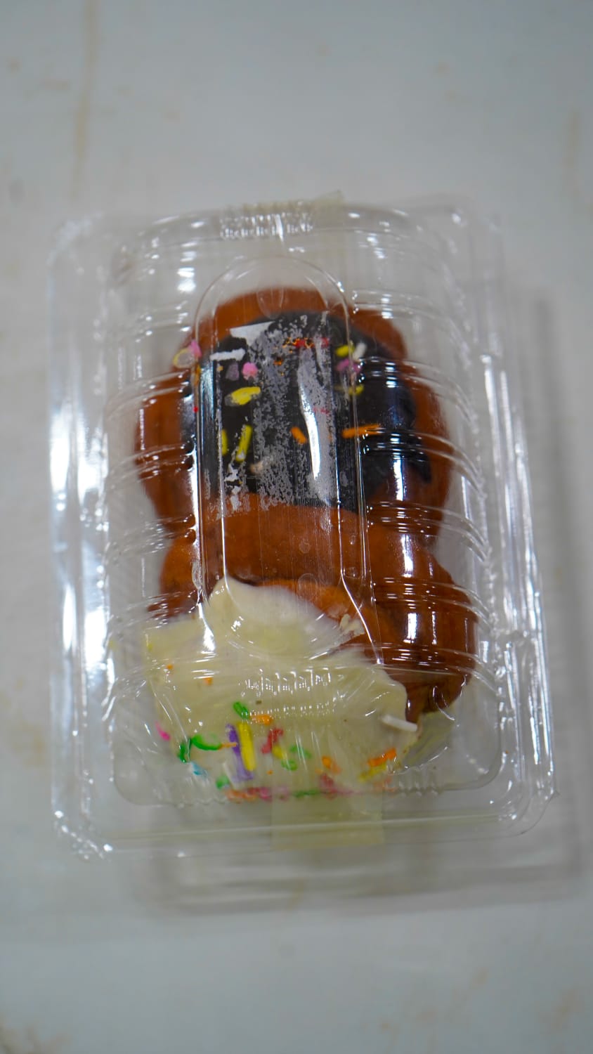 Cleanshelf Sprinkled Doughnut