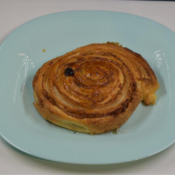 Cleanshelf Cinnamon Roll