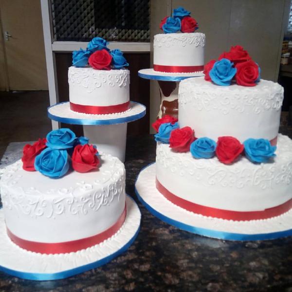 Cleanshelf Wedding Vanilla Cake 8''
