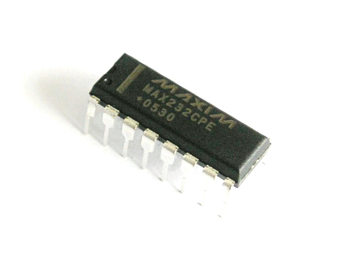 MAX232