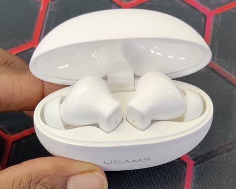 USAMS E02 ANC TWS Earbuds