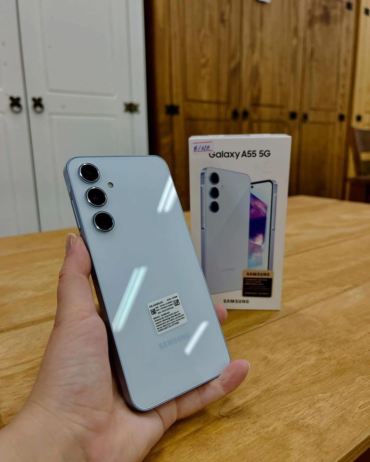 SAMSUNG A 56 12/256 GB
