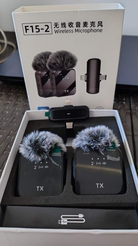 2 in 1 Wireless microphone 