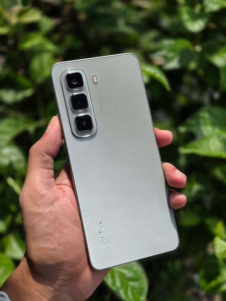 INFINIX HOT 60i 8/256 gb