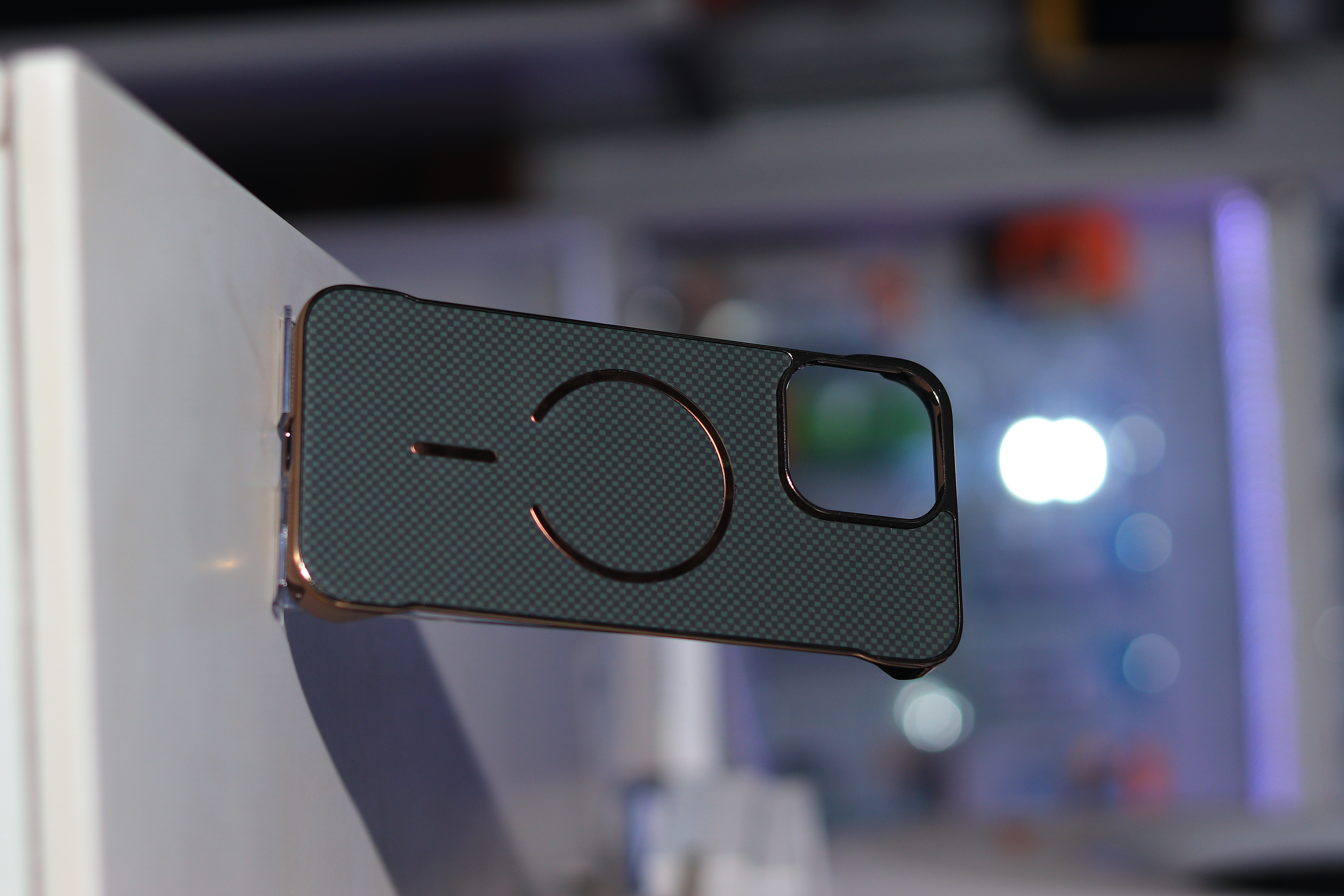 Borderless Kevlar Magnetic for Iphone 15 to Iphone 17