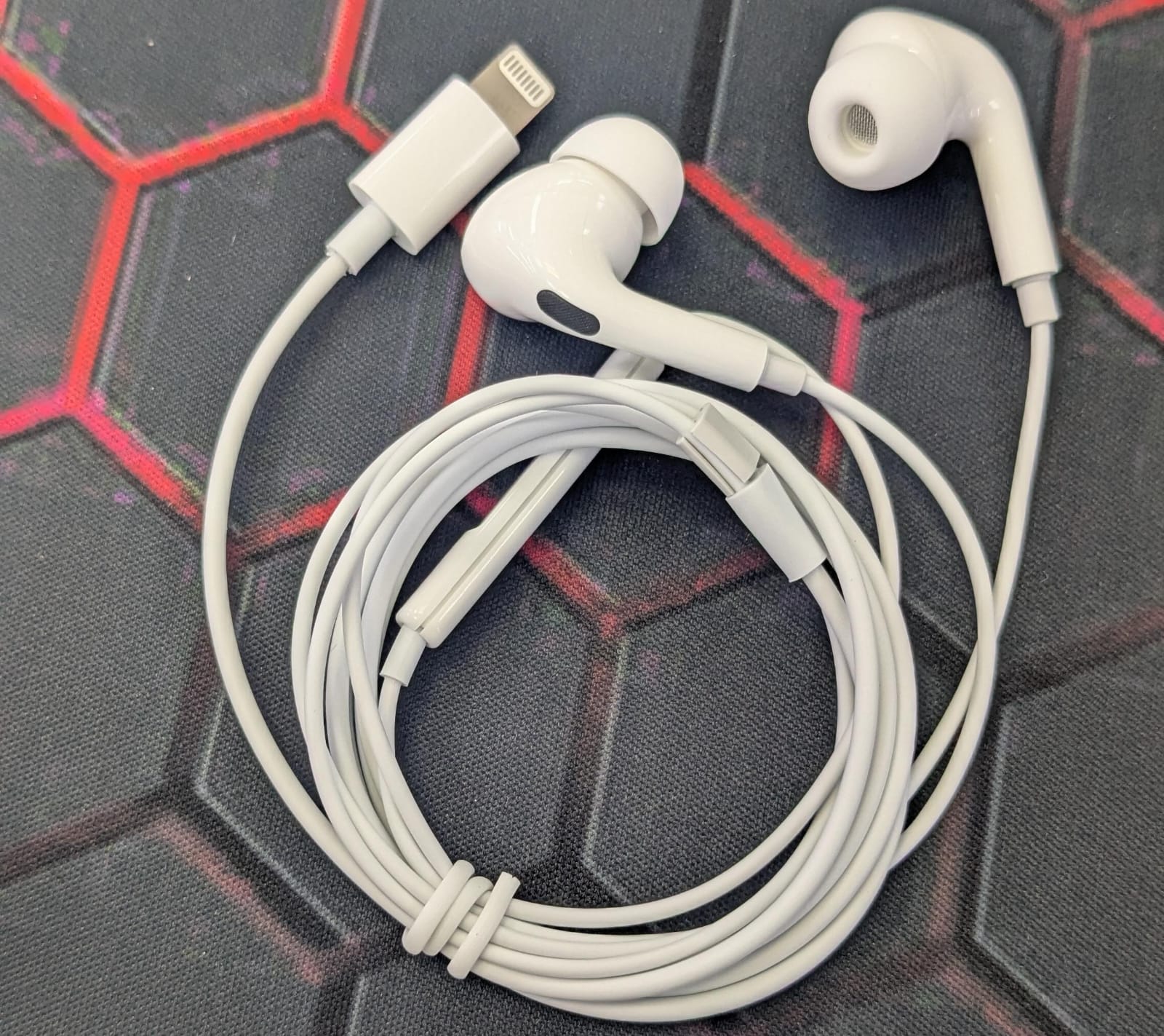 Max Lighting  In-Ear  Earphones