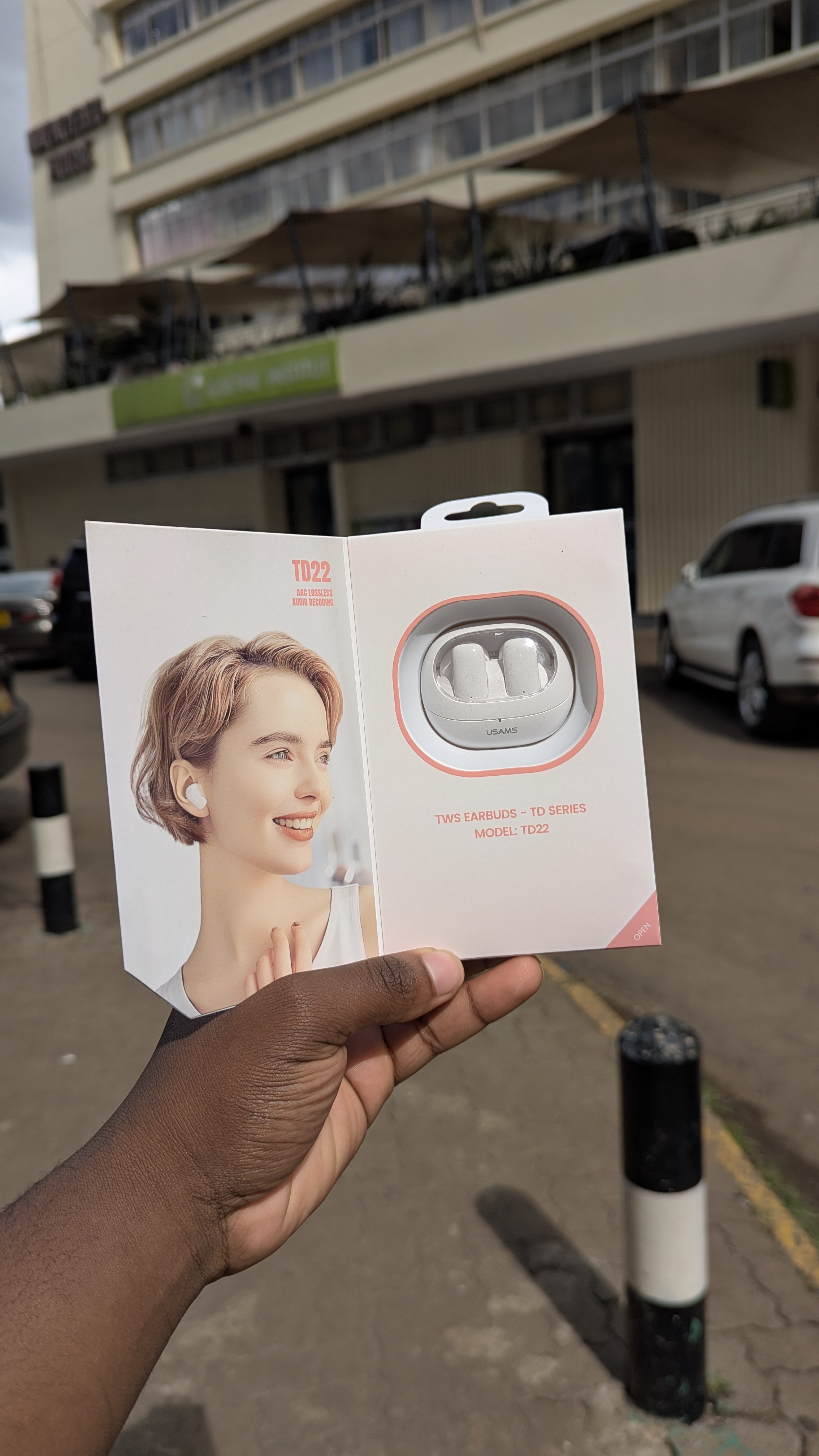 USAMS HD Sound Quality Mini and Light Weight