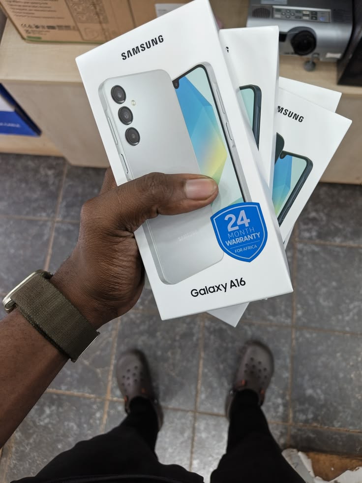 SAMSUNG A 16 8/256GB 5g